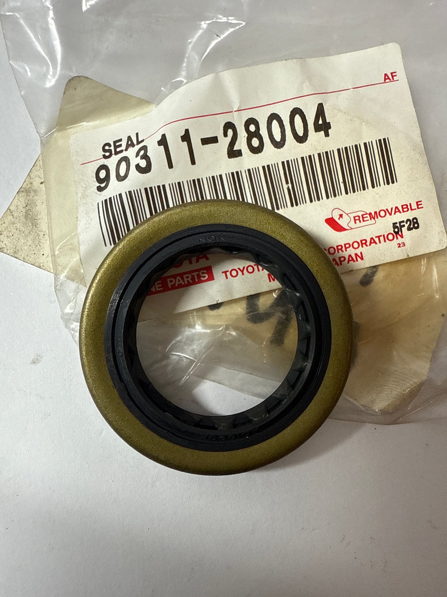 90311-28004 CLUTCH HOUSING & TRANSMISSION CASE (MTM), toyota