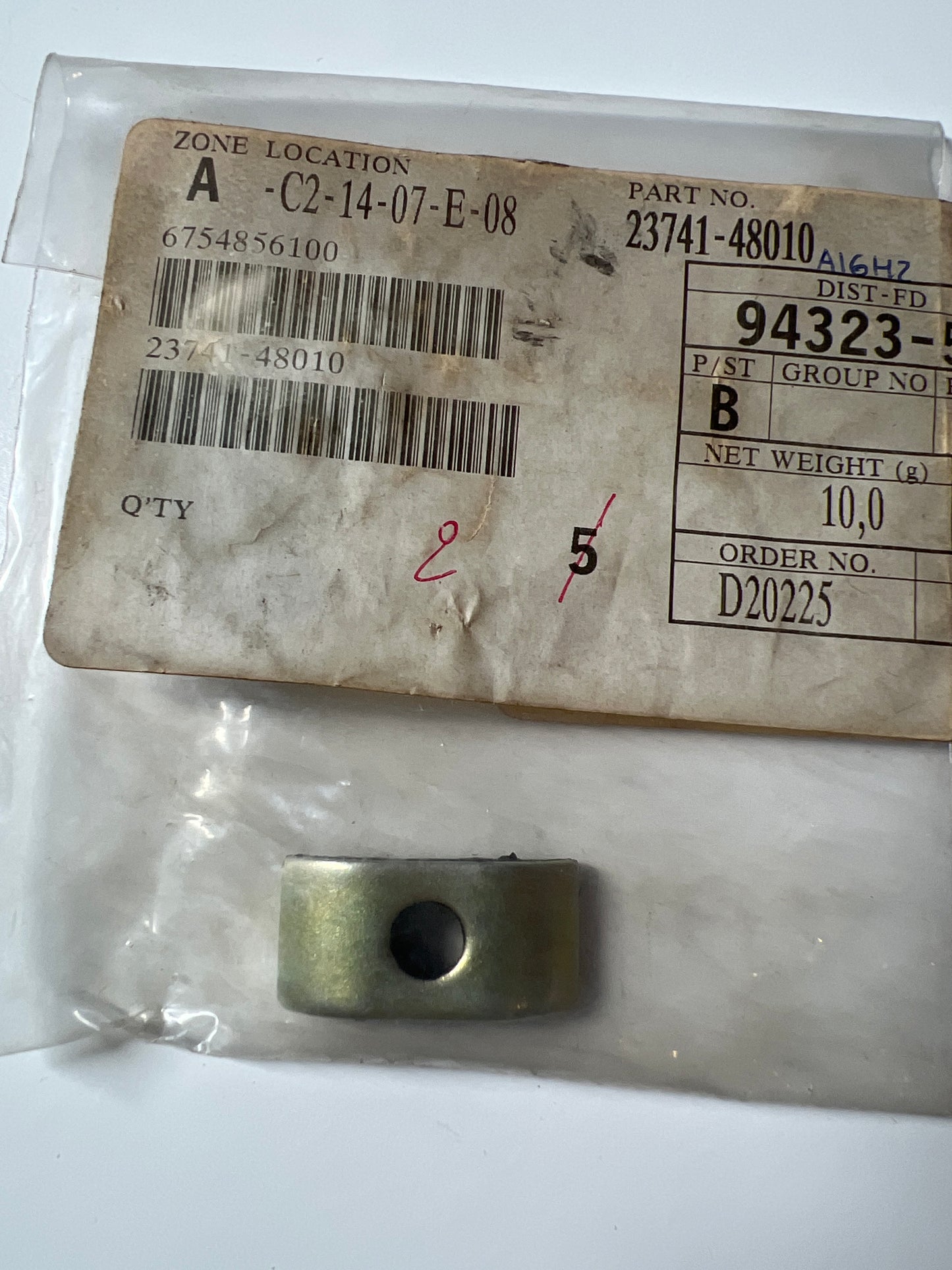 23741-48010, ABRAZADERA NO. 1, TUBO DE INYECCION, Toyota - Lexus