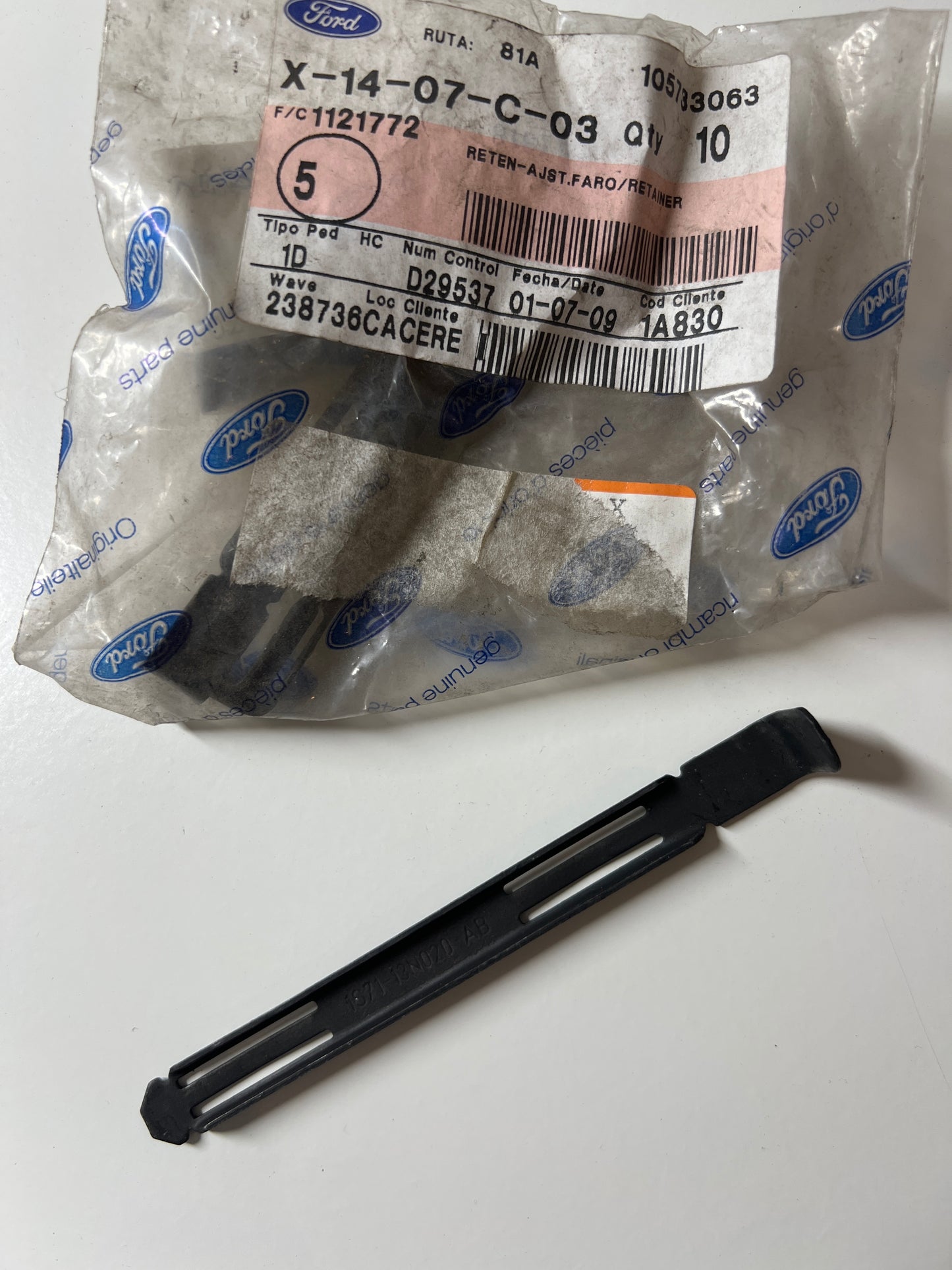 1121772, RETÉN - AJUSTE FARO, Ford