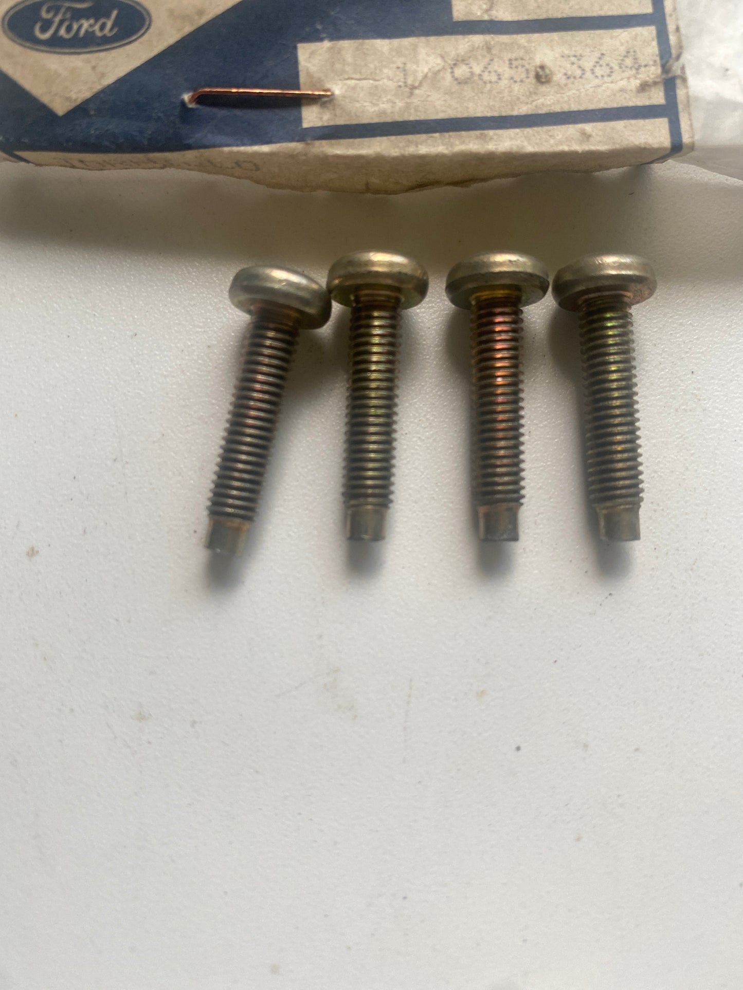 1065364, PARAFUSO, Ford