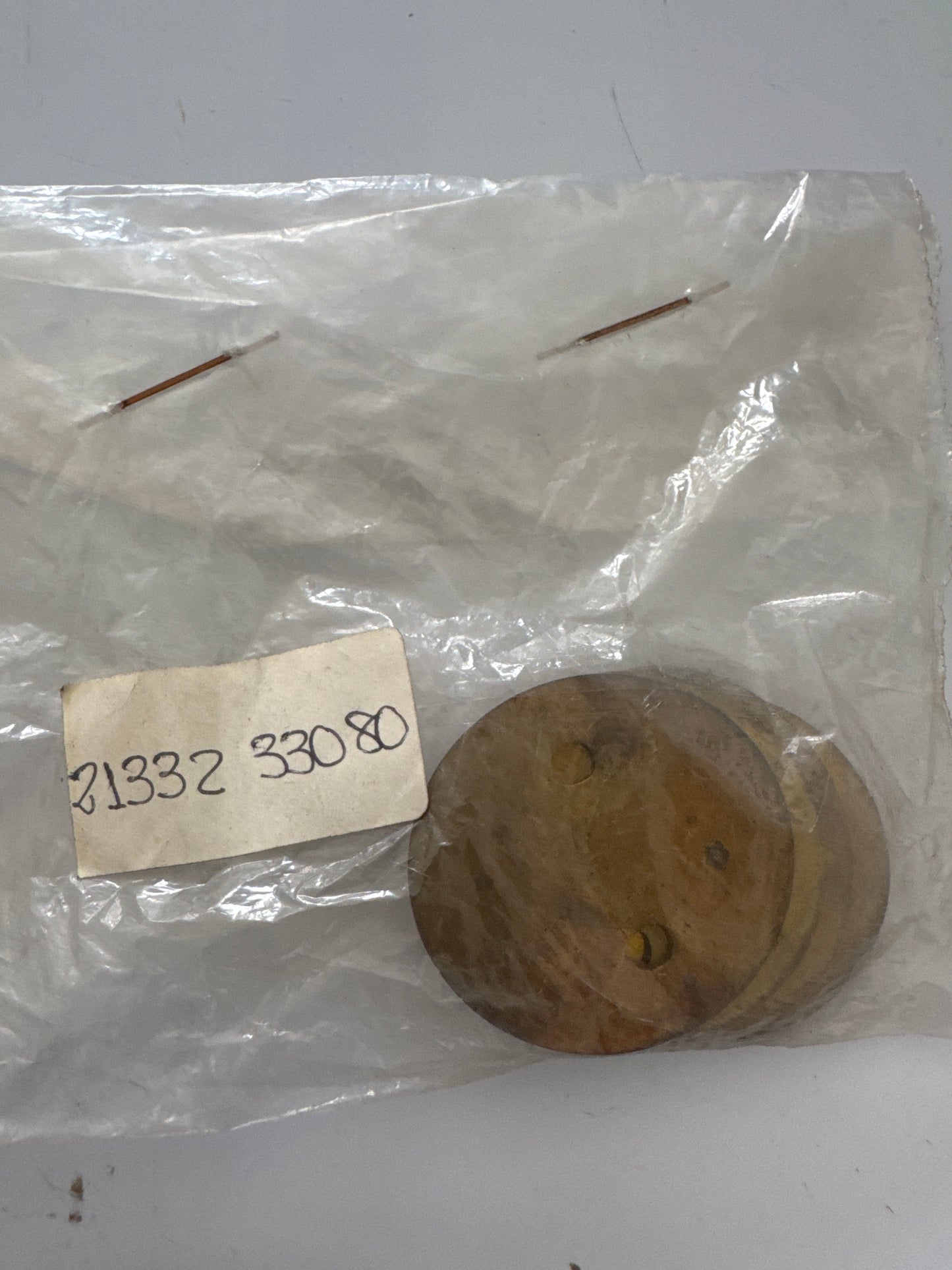 21332-33080 CARBURETOR, toyota