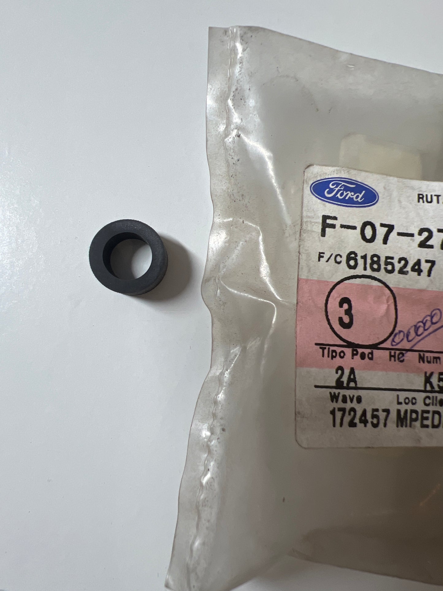 6185247, SELLO POLVO, Ford