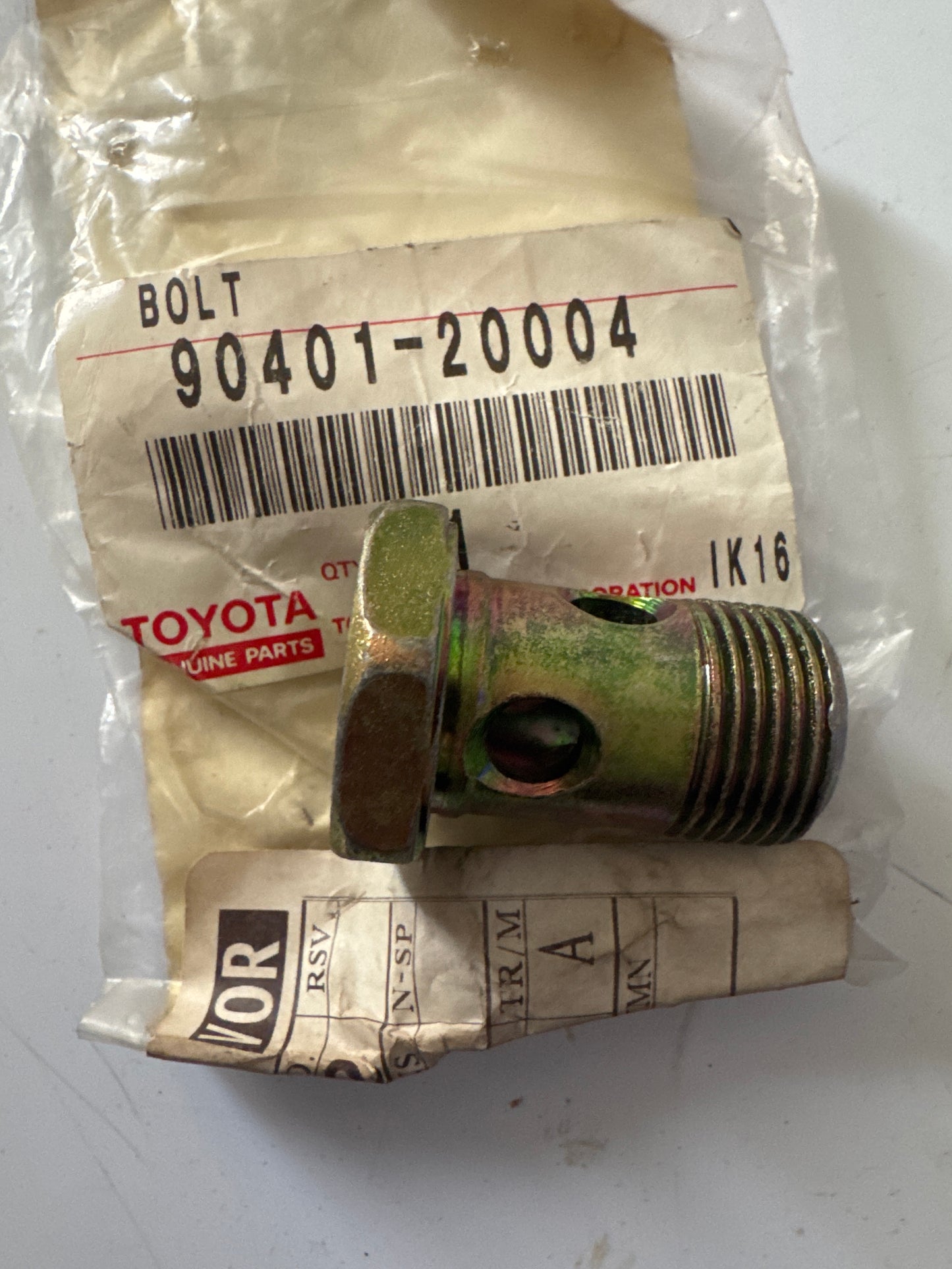 90401-20004, 90401-20004 ENGINE OIL COOLER, toyota, Toyota - Lexus