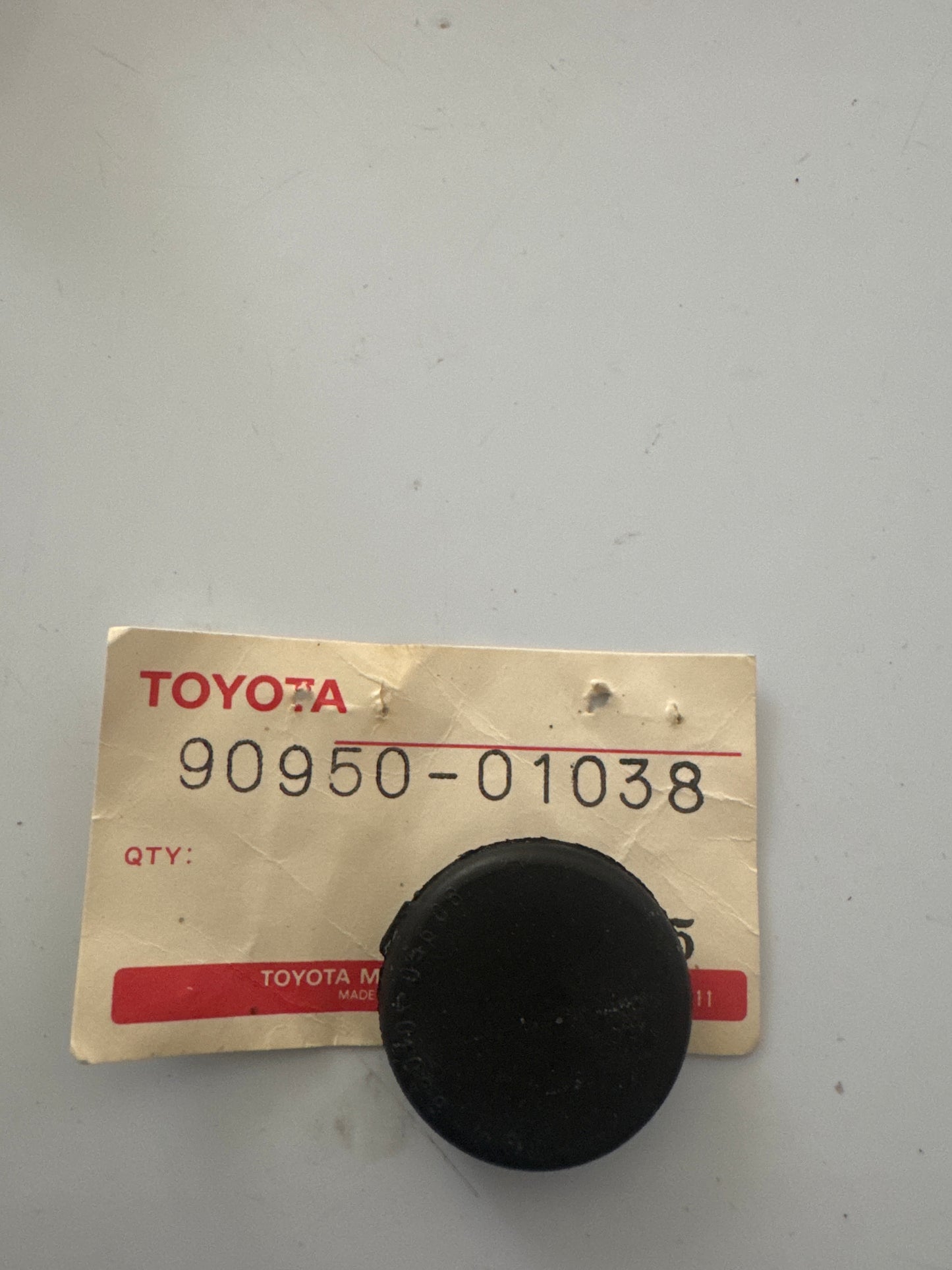 90950-01038, 90950-01038 FRONT FENDER APRON & DASH PANEL
67-01: FRONT DOOR PANEL & GLASS, toyota, Toyota - Lexus