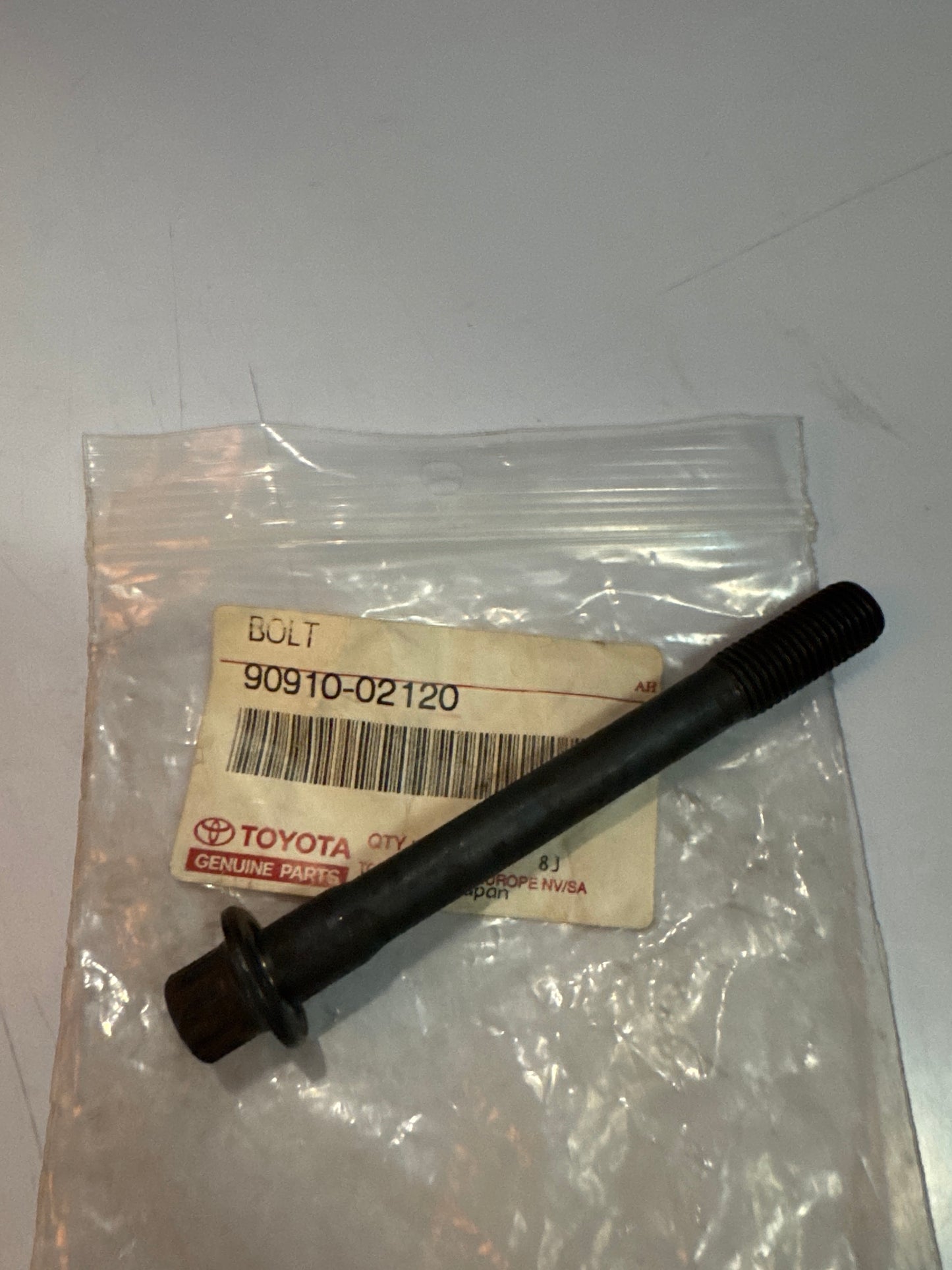 90910-02120 CYLINDER HEAD, toyota