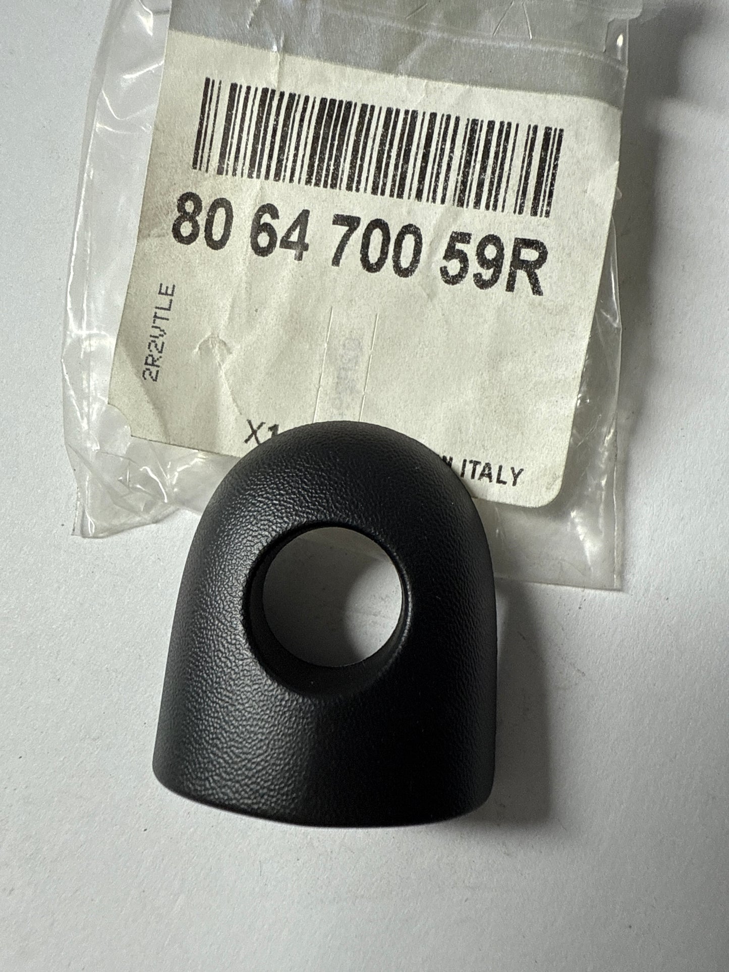 806470059R - TAPA CERRADURA - Renault