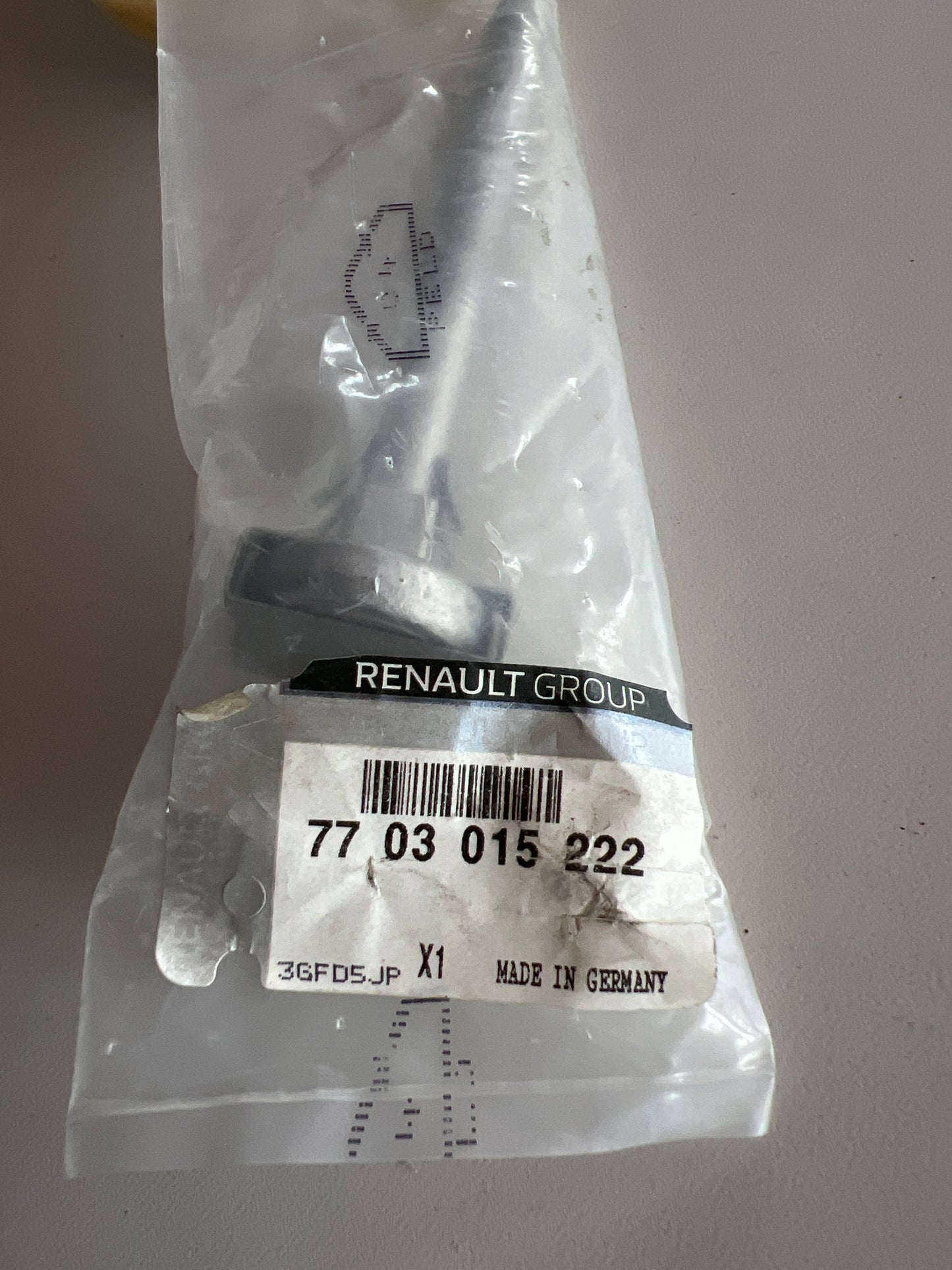 7703015222 tornillo RENAULT