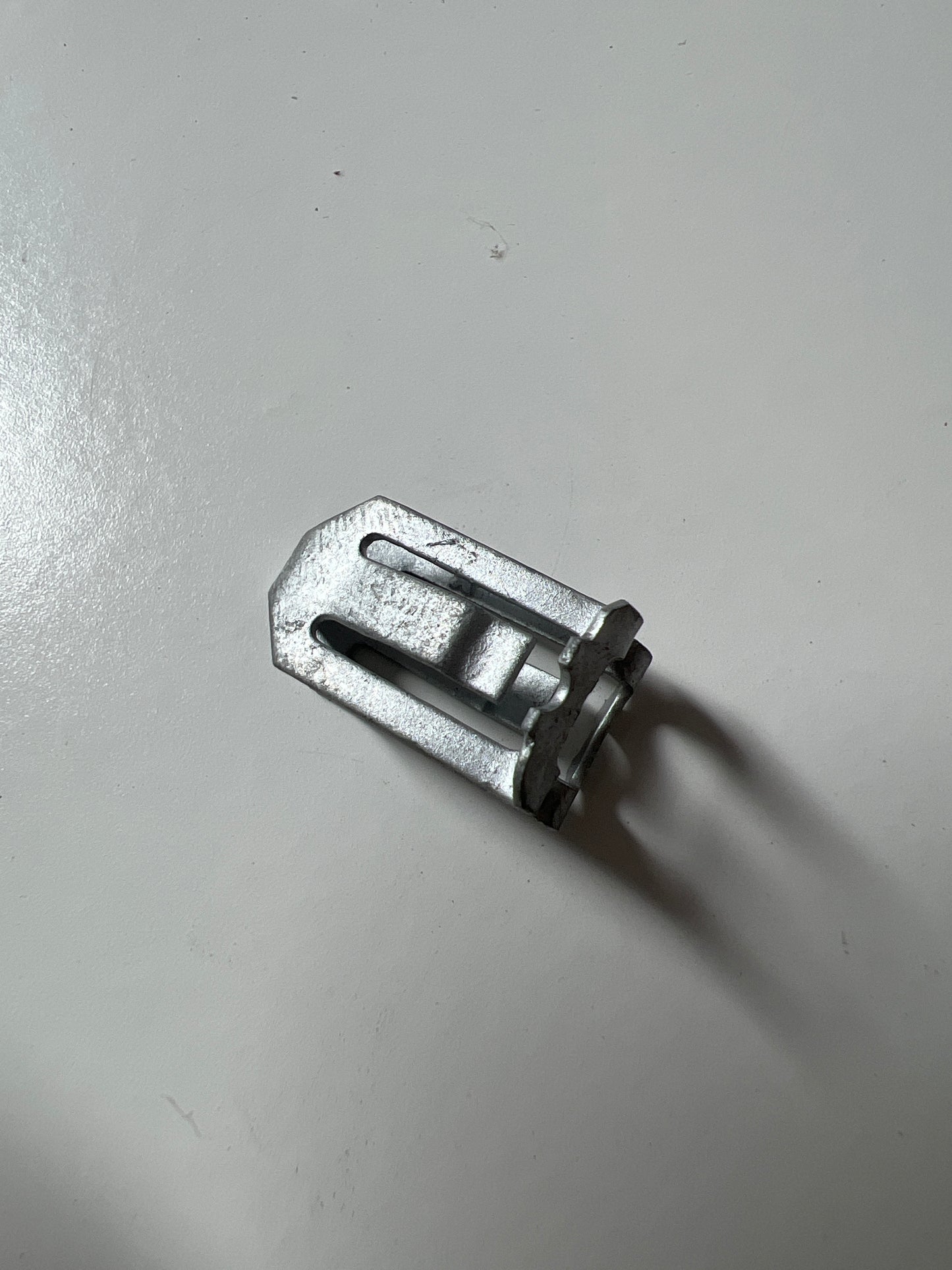 1141263, RETÉN - PANEL DE GUARDABARROS, Ford