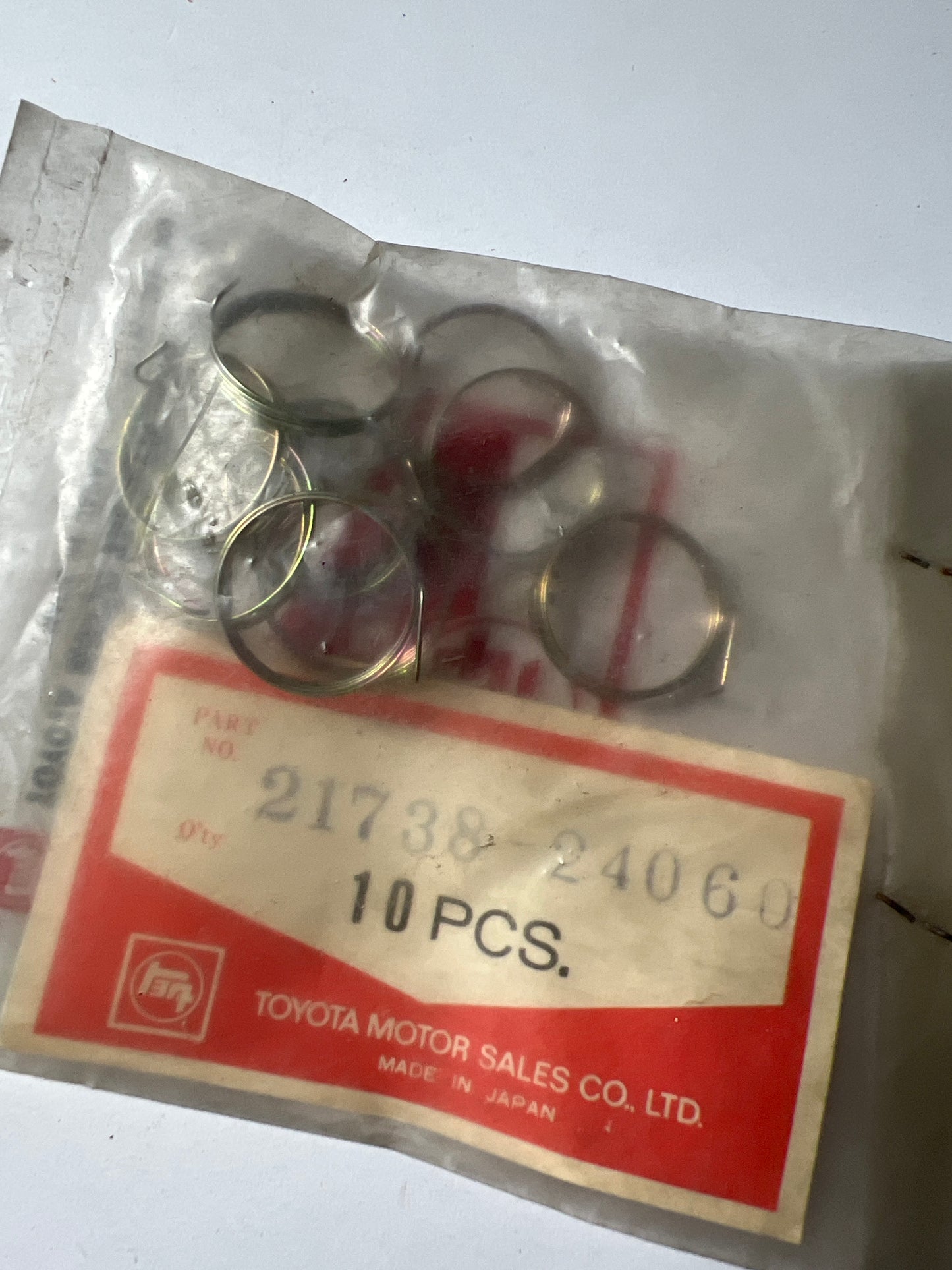 21738-24060 CARBURETOR, toyota