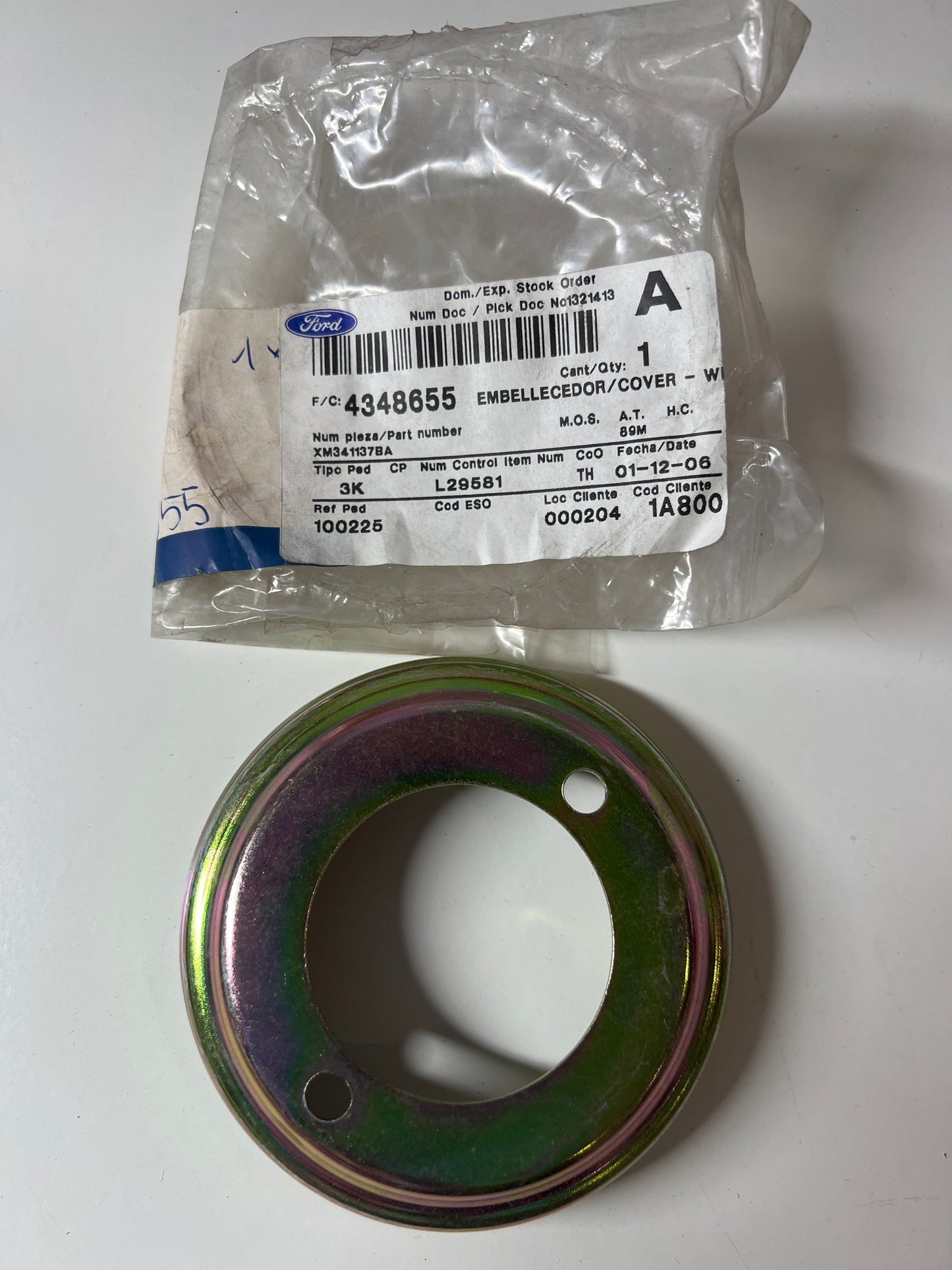 4348655, CUBIERTA - RUEDA, Ford