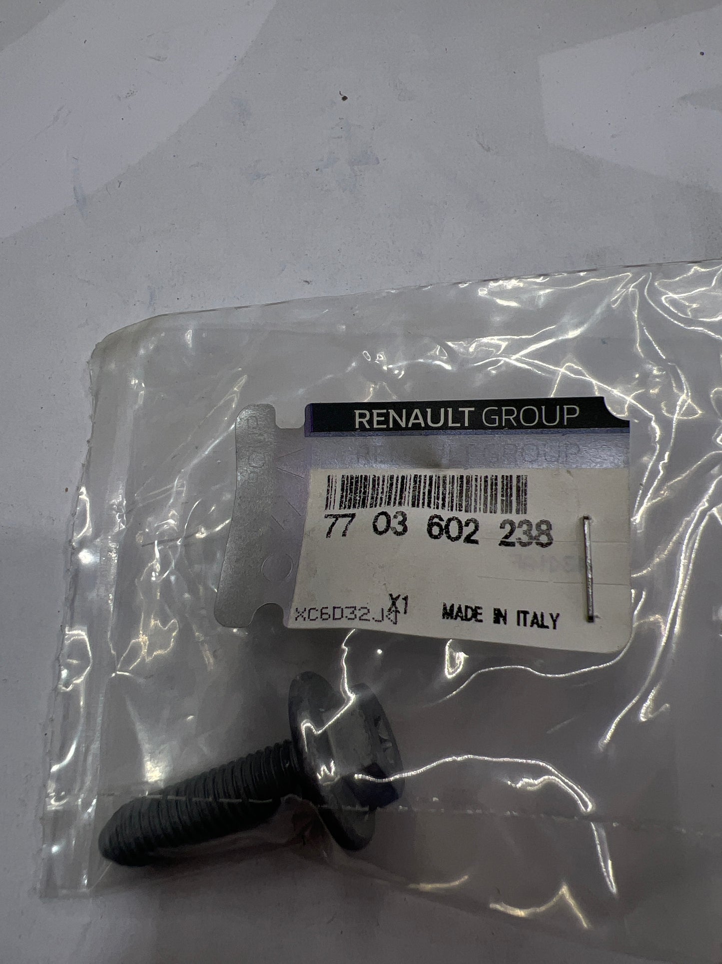 7703602238 TORNILLO RENAULT