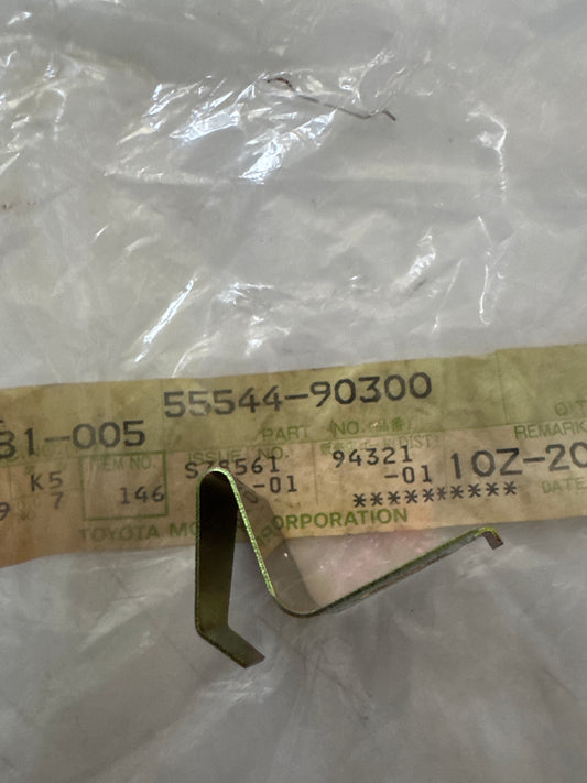 55544-90300 INSTRUMENT PANEL & GLOVE COMPARTMENT, toyota