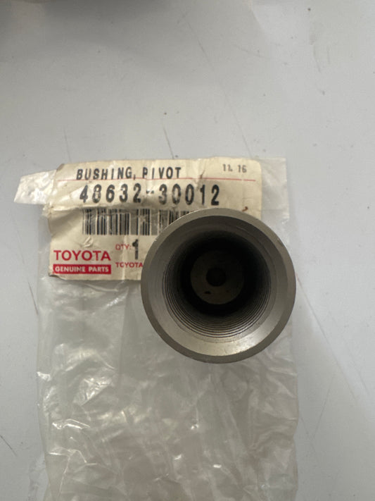 48632-30012, 48632-30012 FRONT AXLE ARM & STEERING KNUCKLE, toyota, Toyota - Lexus