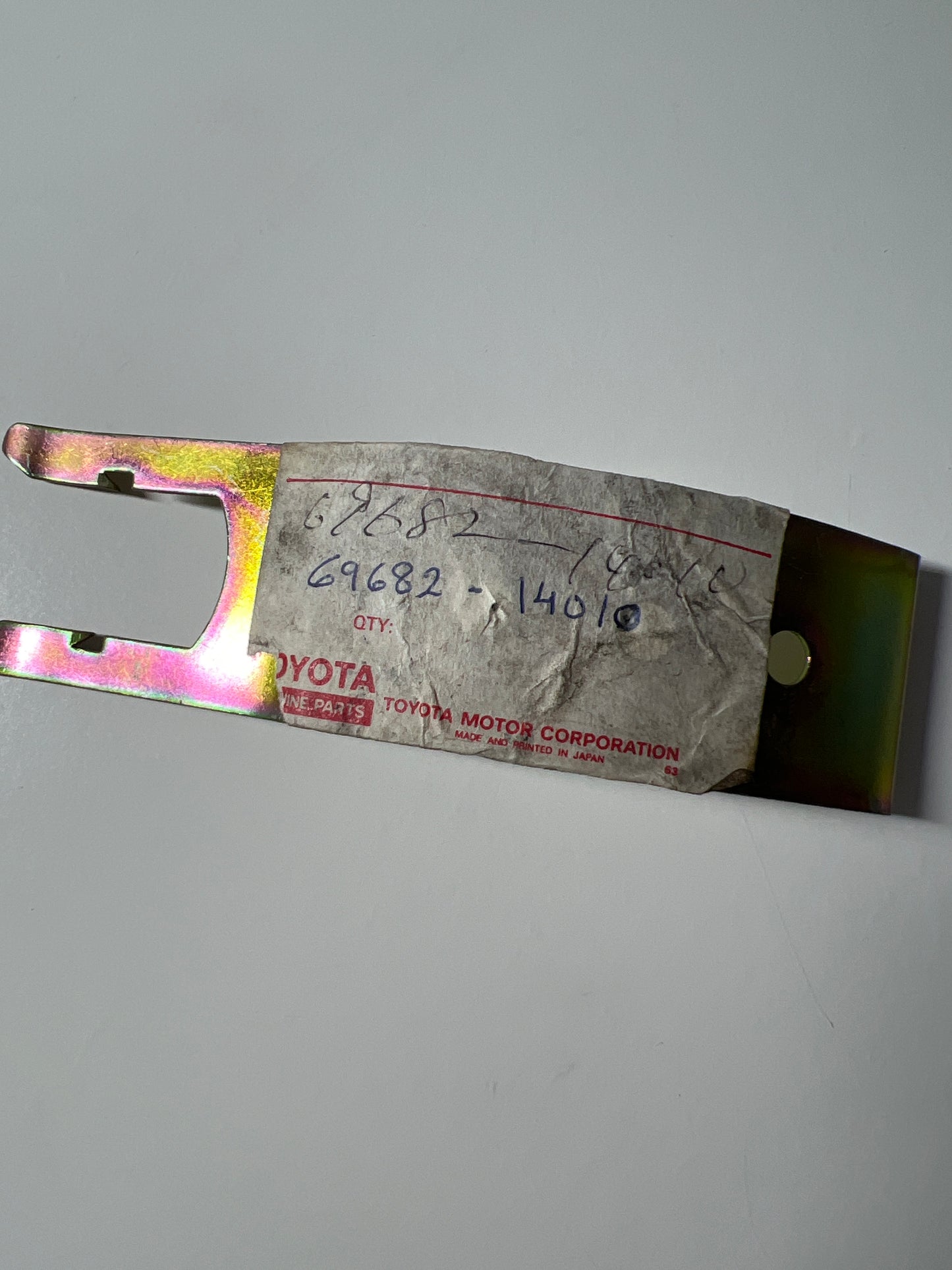 69682-14010, SOPORTE, Toyota - Lexus