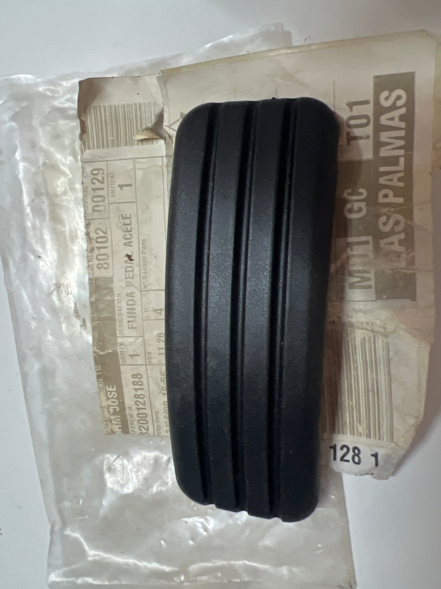 8200128188 FUNDA PEDAL ACELE RENAULT