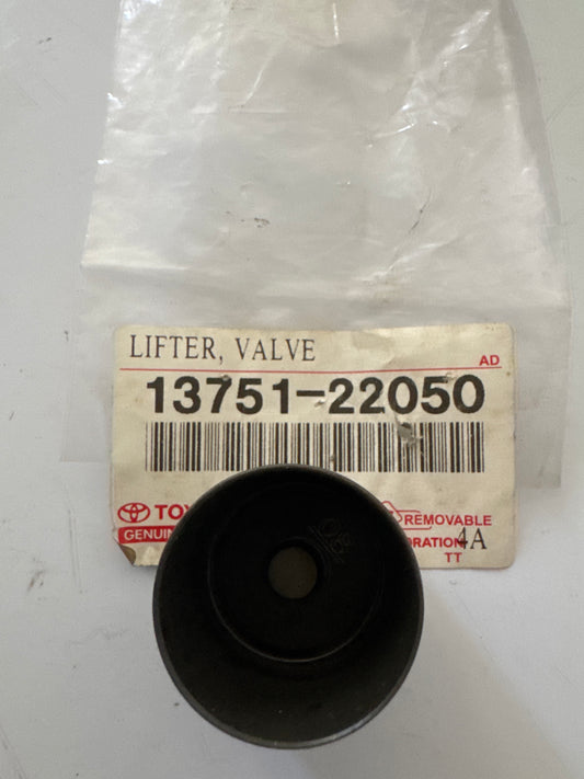 13751-22050 CAMSHAFT & VALVE, toyota
