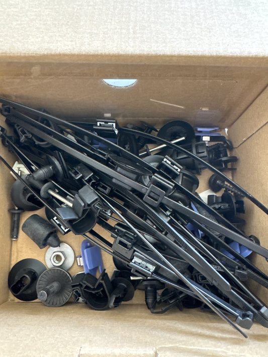 850107185S, C&F CHO TRMEGIVSE, Renault