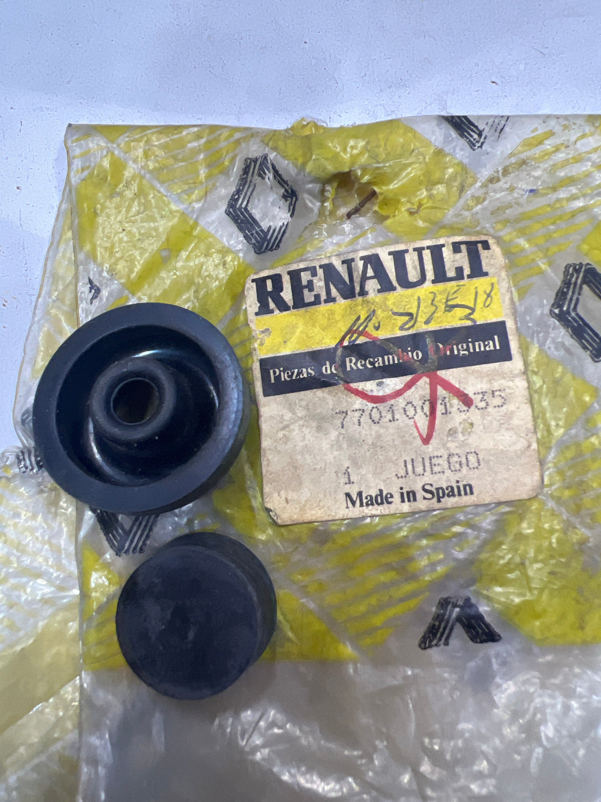 Juego de gomas de freno Renault 7701001335