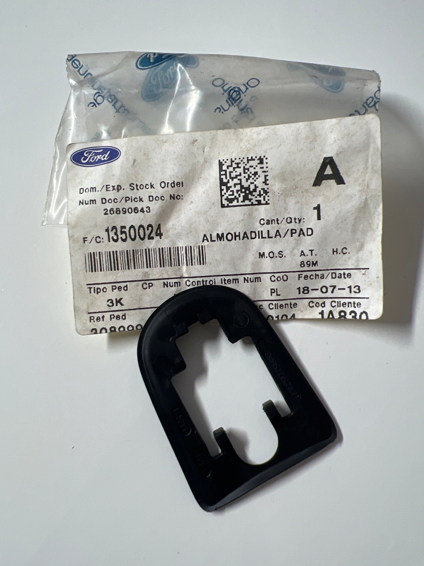 1350024, COJÍN, Ford