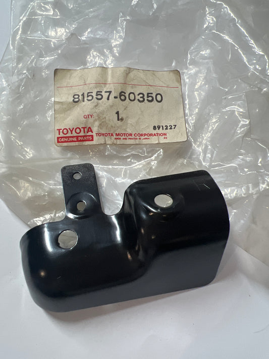 81557-60350 REAR COMBINATION LAMP, toyota