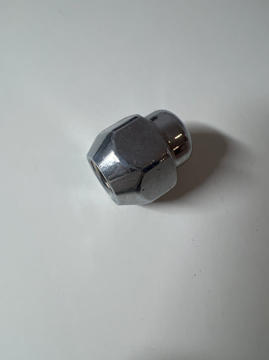 4795199, TUERCA DE RUEDA, Ford