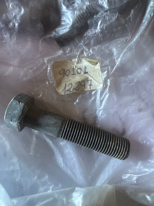 90101-12297 FRONT AXLE ARM & STEERING KNUCKLE, toyota