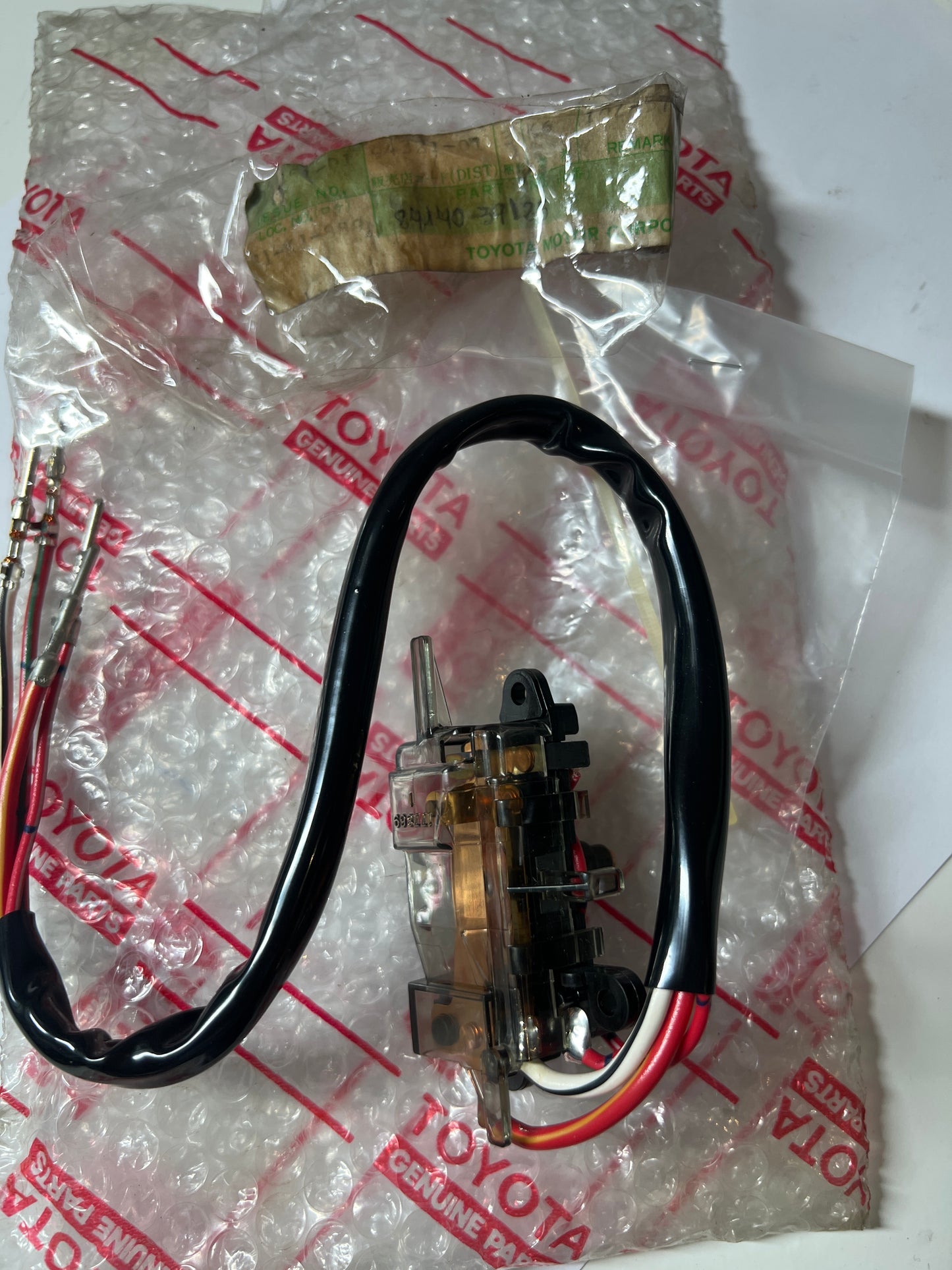 84140-39125 SWITCH & RELAY & COMPUTER, toyota