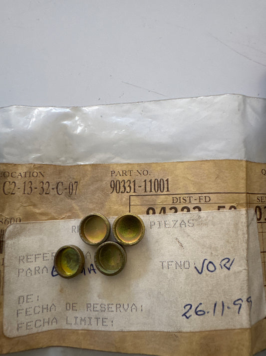 90331-11001, 90331-11001 CYLINDER HEAD, toyota, Toyota - Lexus