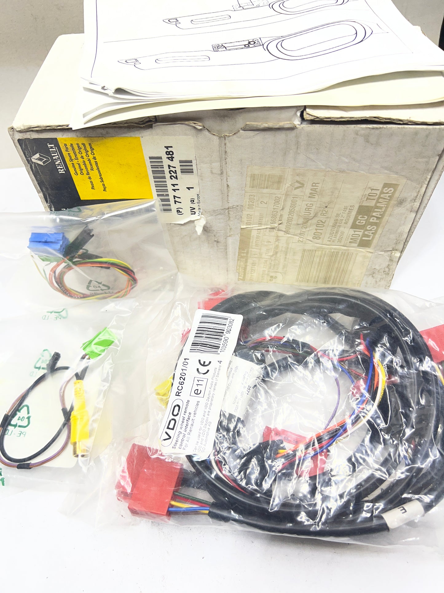 7711227481 INTERFACE SATELIT RENAULT
