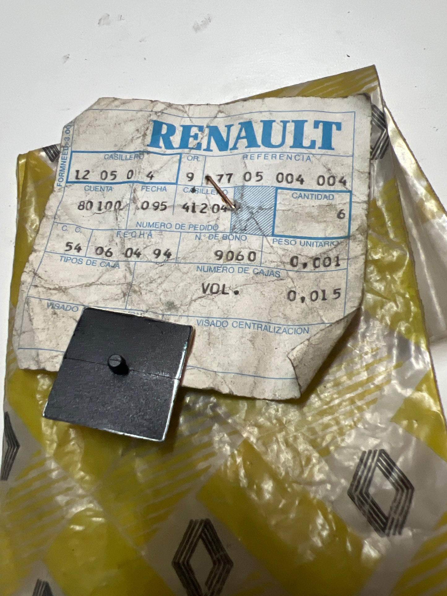 7705004004 AGRAFE 134 RENAULT