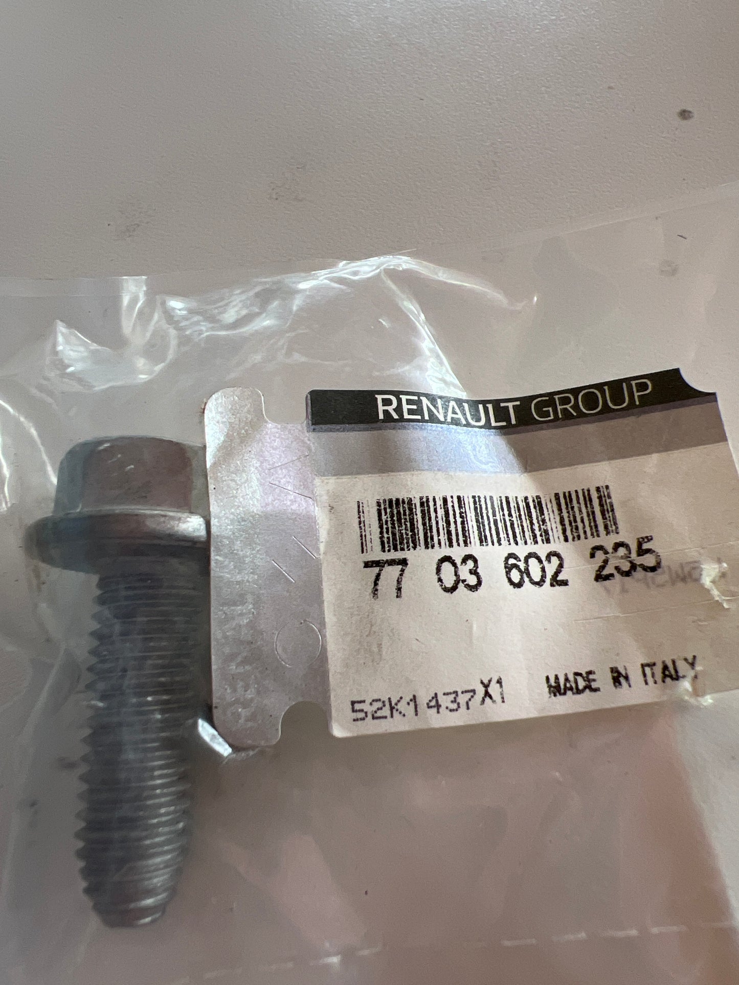 7703602235 TORNILLO H M10X RENAULT
