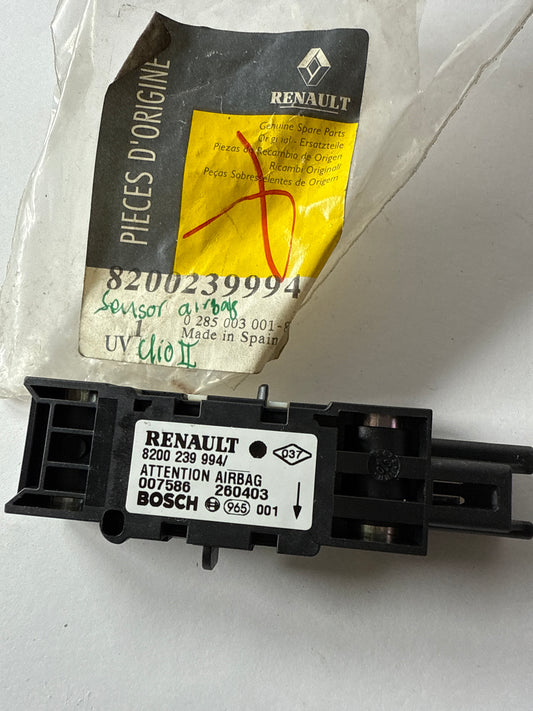 8200239994 - CAPTADOR AIRB LAT - Renault