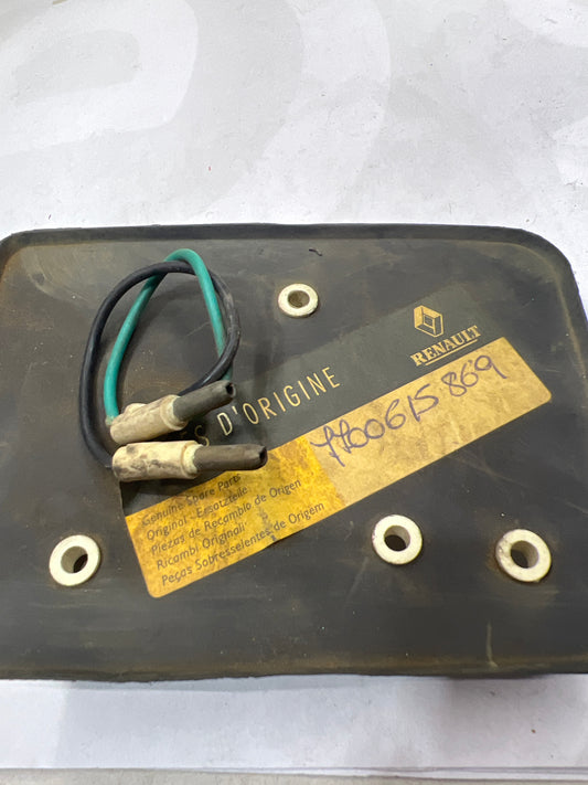 7700615869 PILOTO PLACA MATR RENAULT