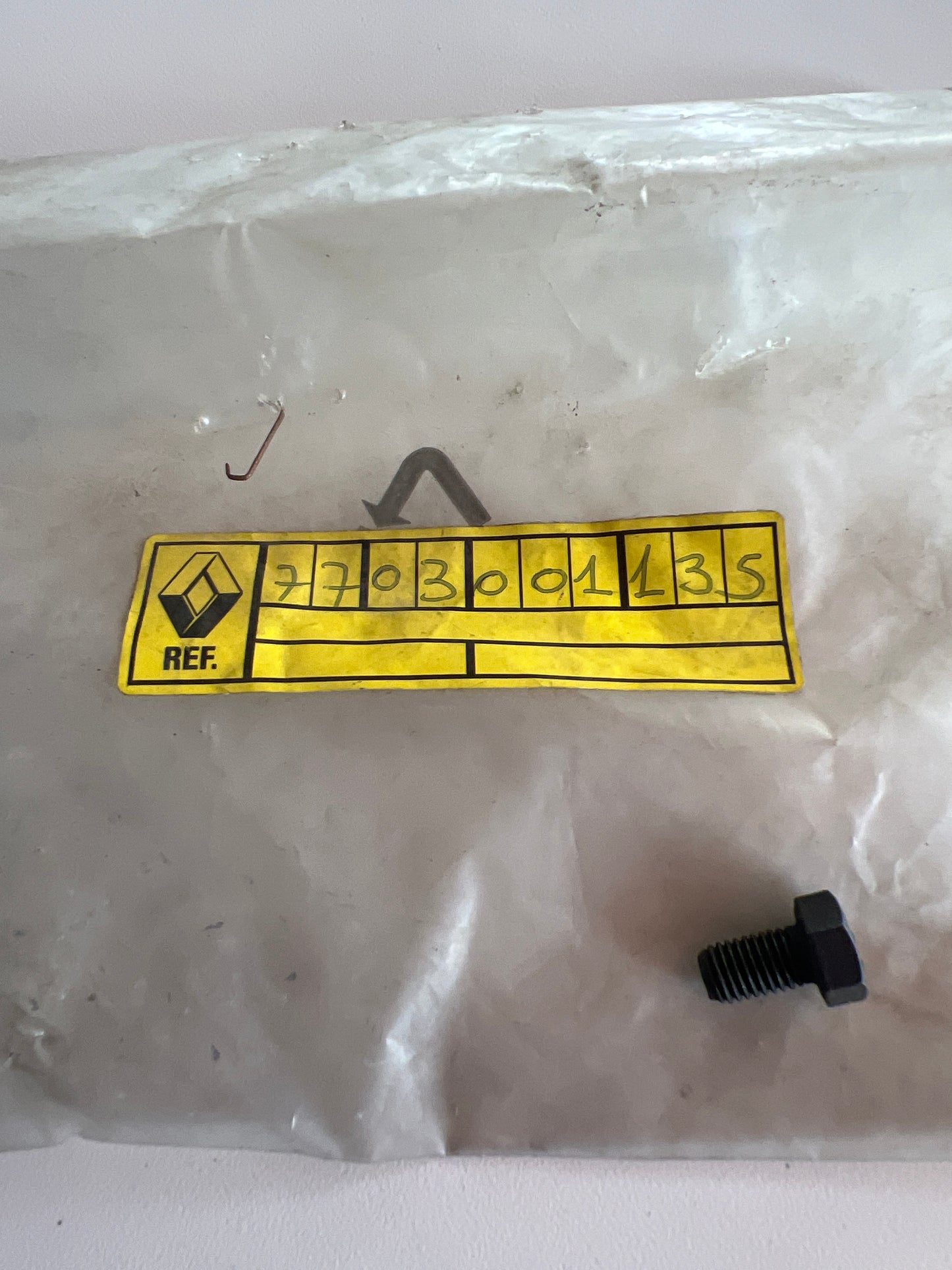 7703001135 TORNILLO HEXAGONAL RENAULT