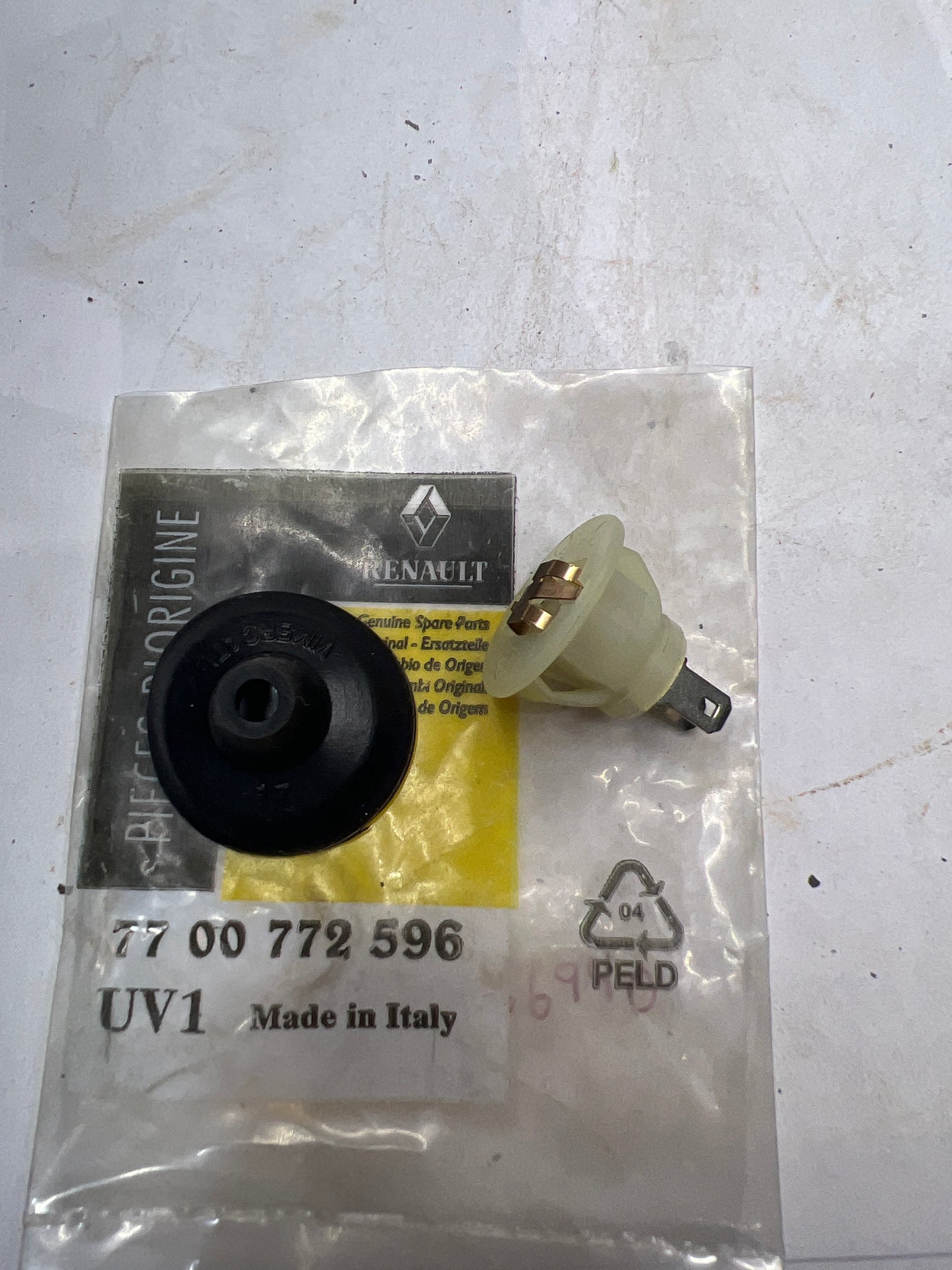 7700772596 SWITCH I/LIGHT 21 RENAULT