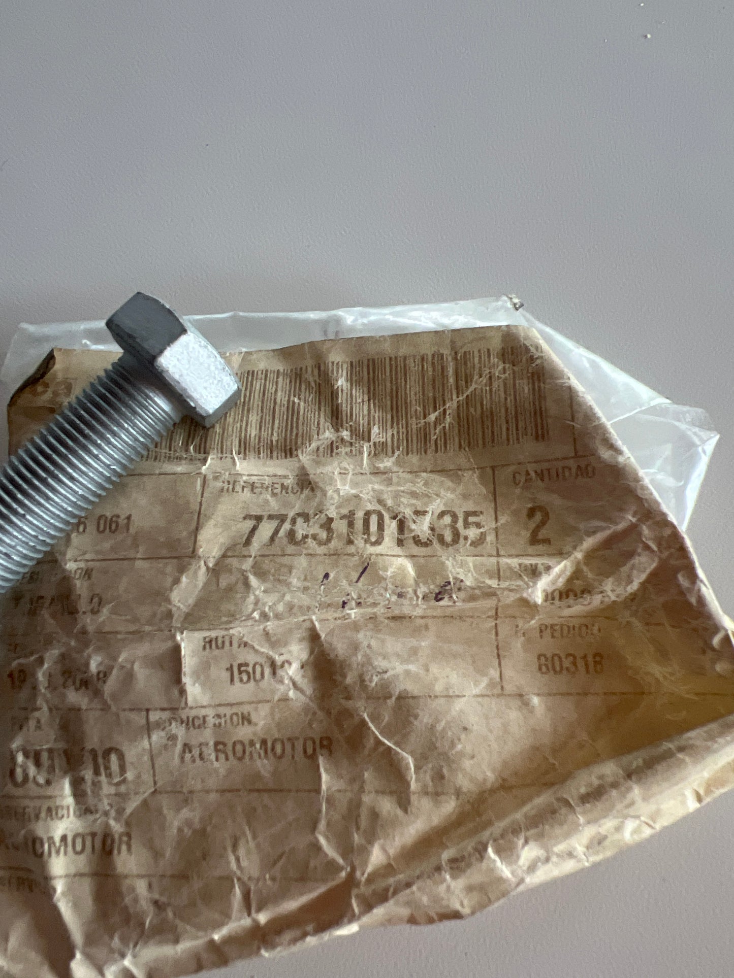 7703101535 - TORNILLO - Renault