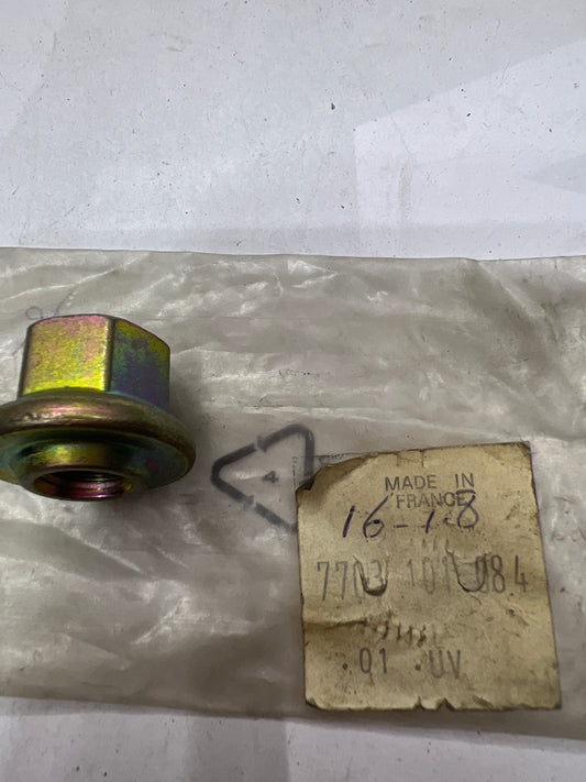 7703101084 TORNILLO SOPORTE RENAULT