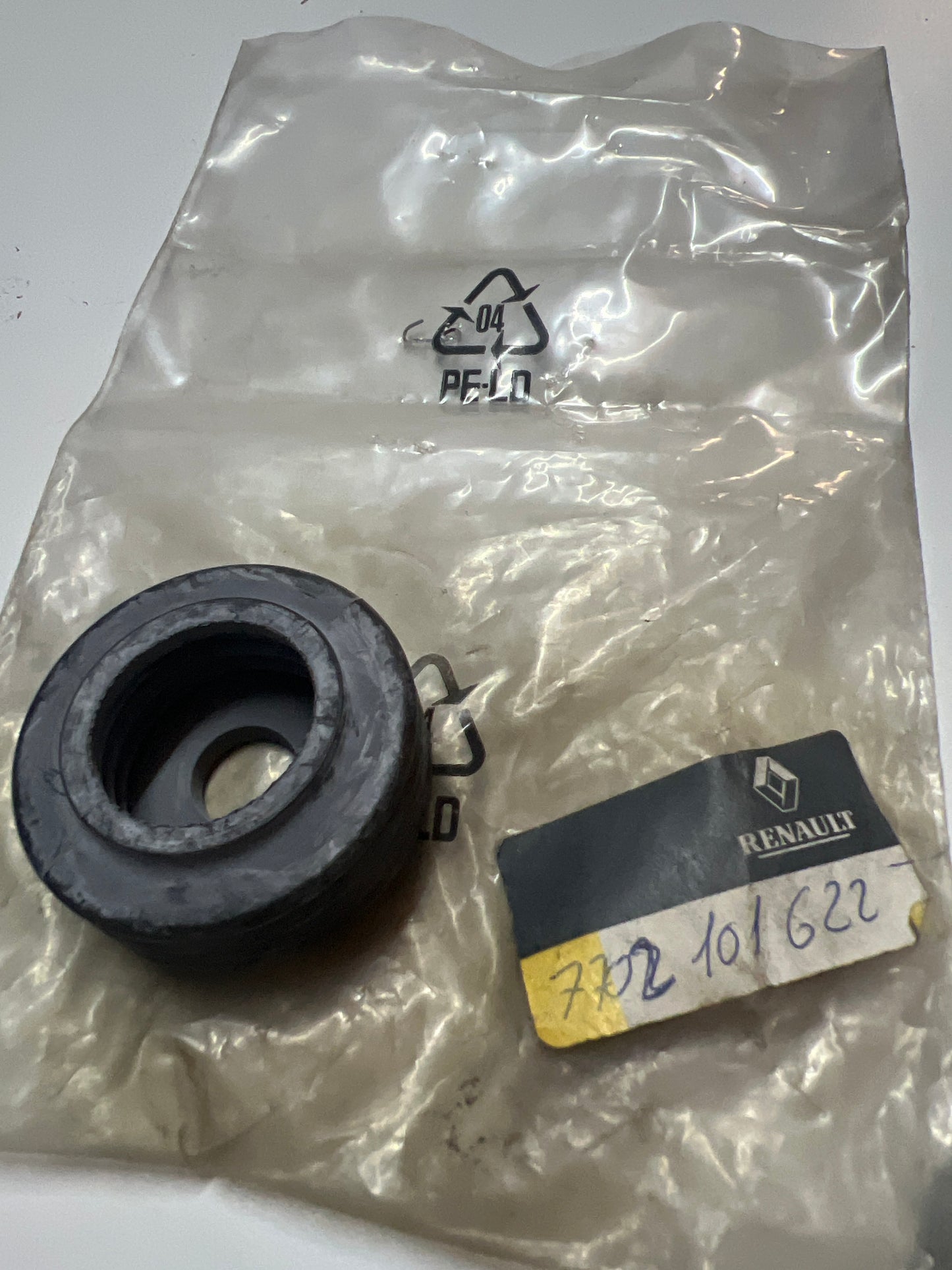7702101622 Renault GUARDAPOLVO