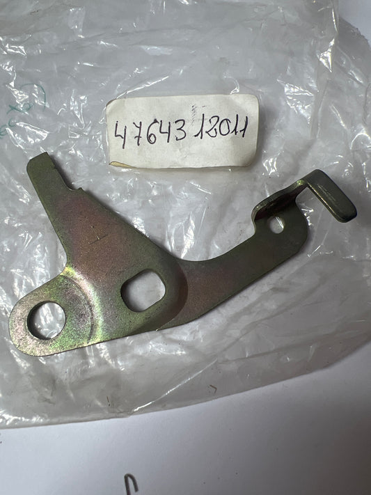 47643-12011 REAR DRUM BRAKE WHEEL CYLINDER & BACKING PLATE, toyota