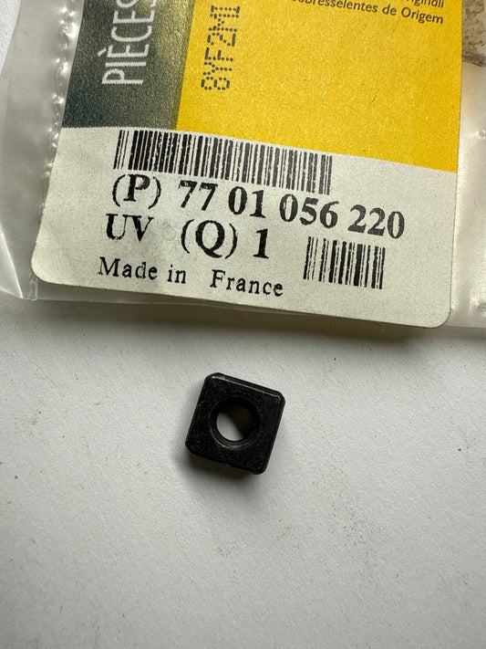 7701056220 - TUERCA PLAT M5 - Renault