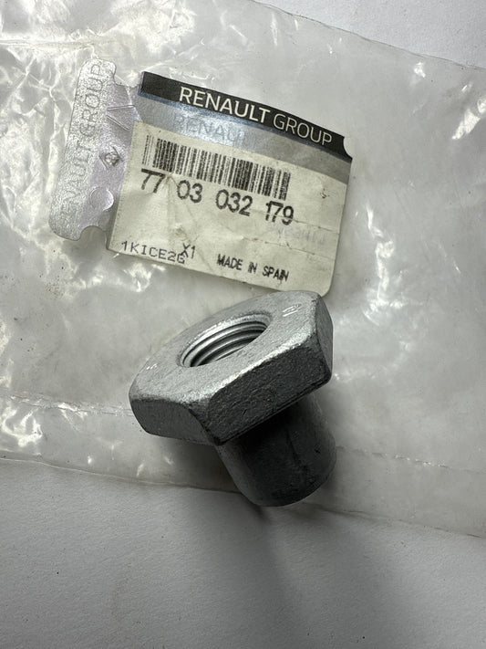 7703032179 - TUERC M14X1 - Renault