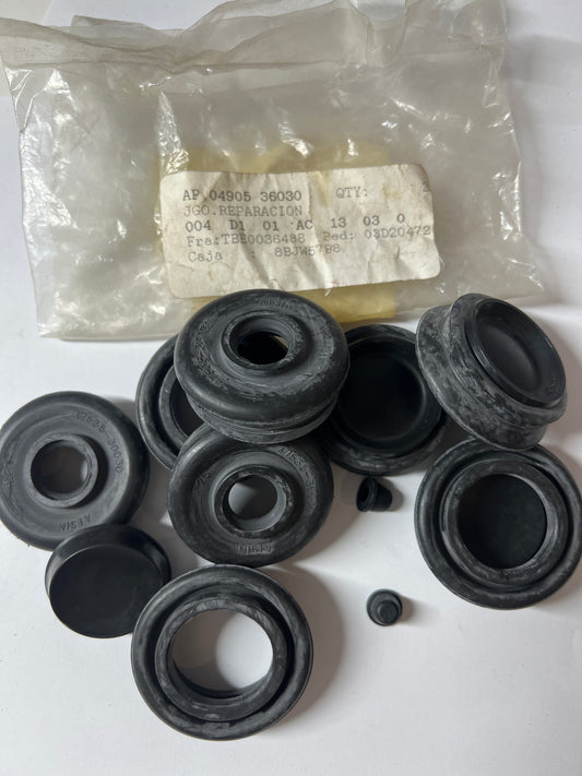 04905-36030 FRONT DRUM BRAKE WHEEL CYLINDER & BACKING PLATE, toyota