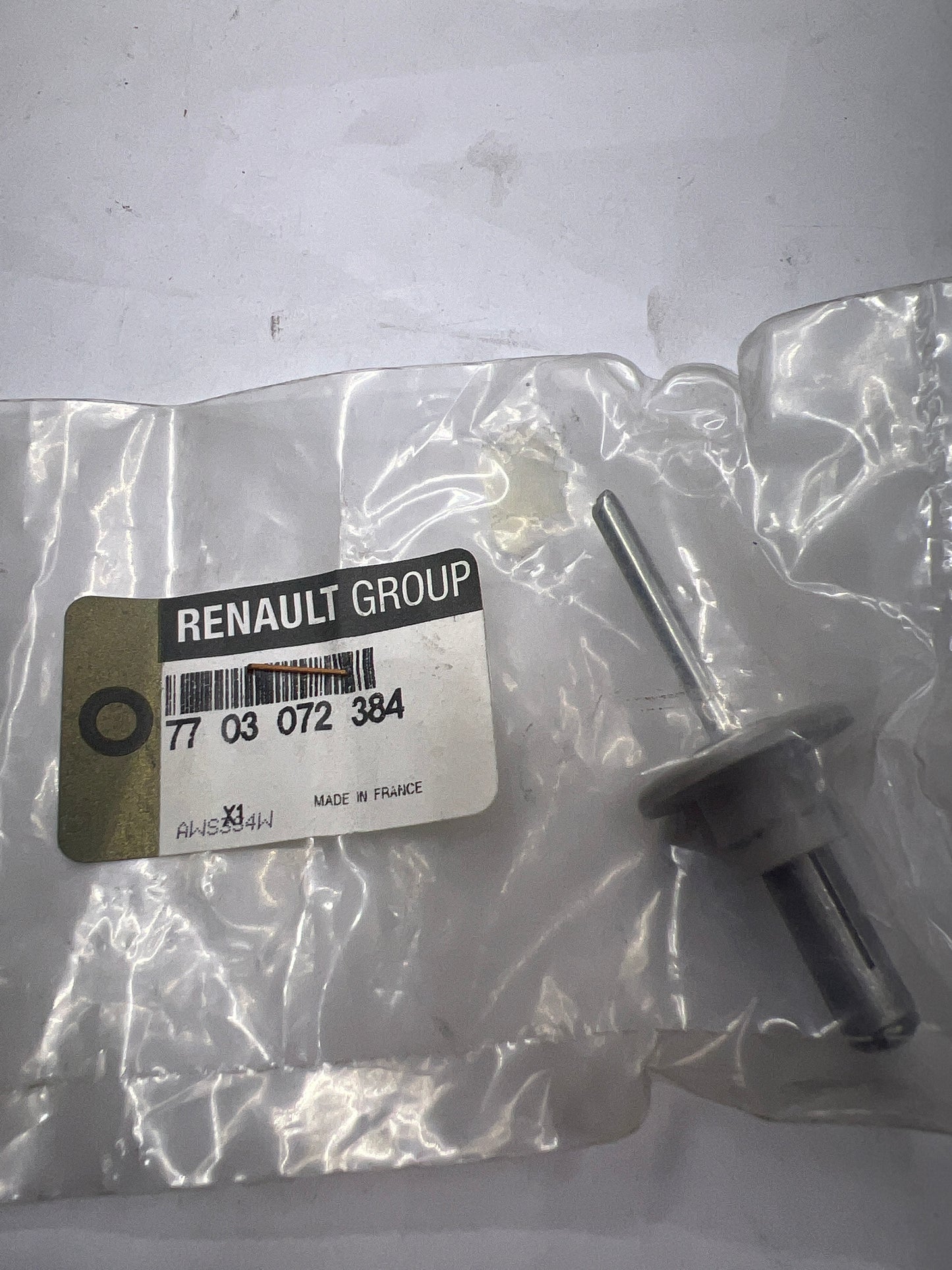 7703072384 Renault 32