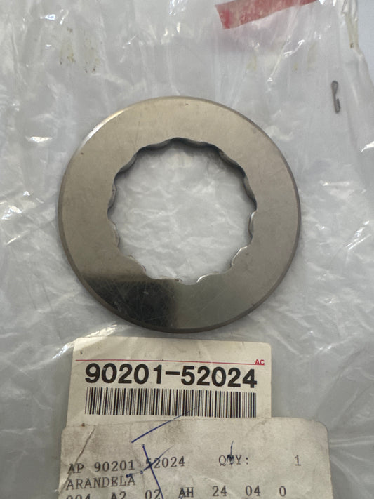 90201-52024, 90201-52024 REAR AXLE HOUSING & DIFFERENTIAL, toyota, Toyota - Lexus