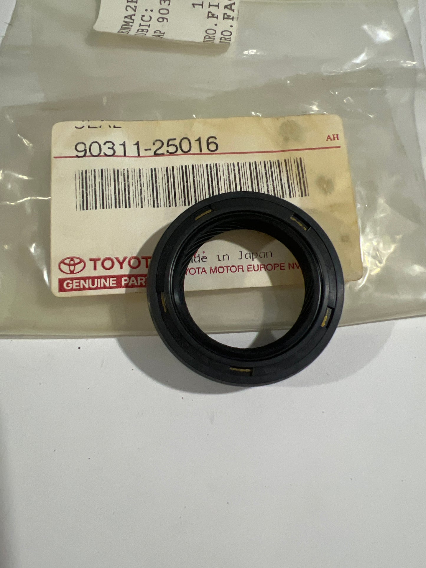 90311-25016 FRONT AXLE HOUSING & DIFFERENTIAL, toyota