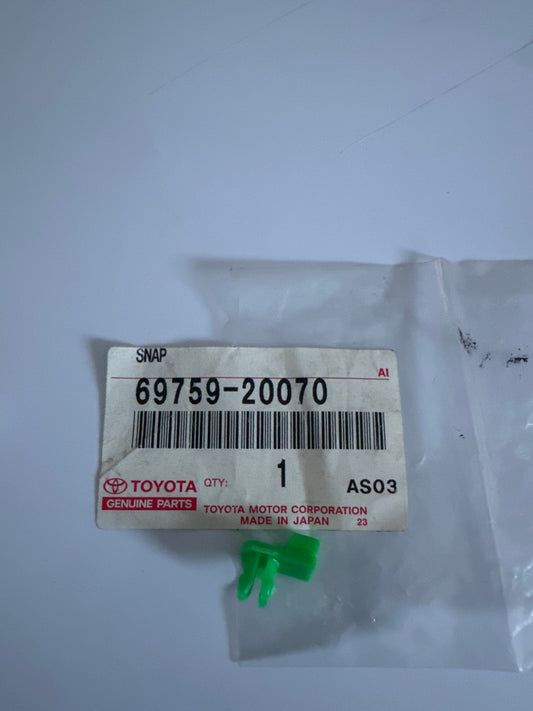 69759-20070 FRONT DOOR LOCK & HANDLE
67-06: REAR DOOR LOCK & HANDLE, toyota