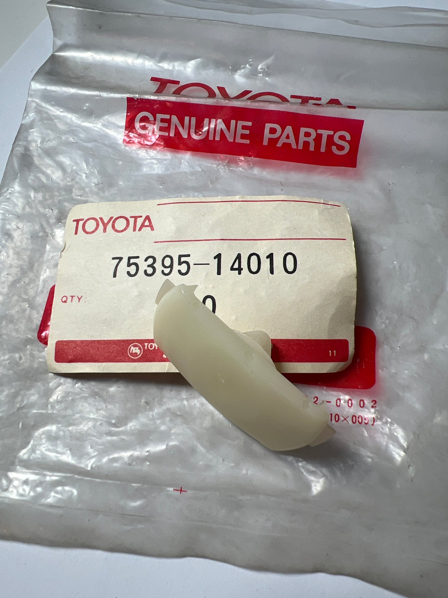 75395-14010 SIDE MOULDING, toyota