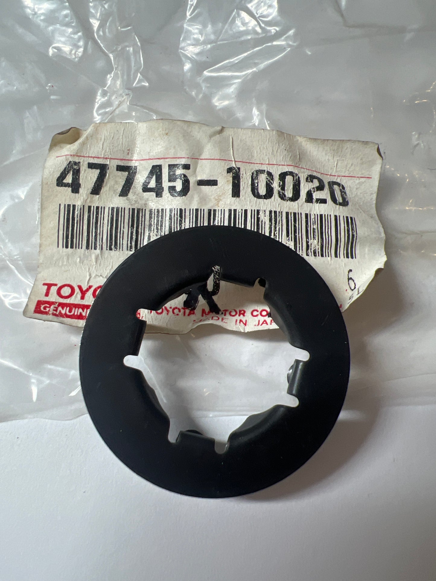 47745-10020 FRONT DISC BRAKE CALIPER & DUST COVER, toyota