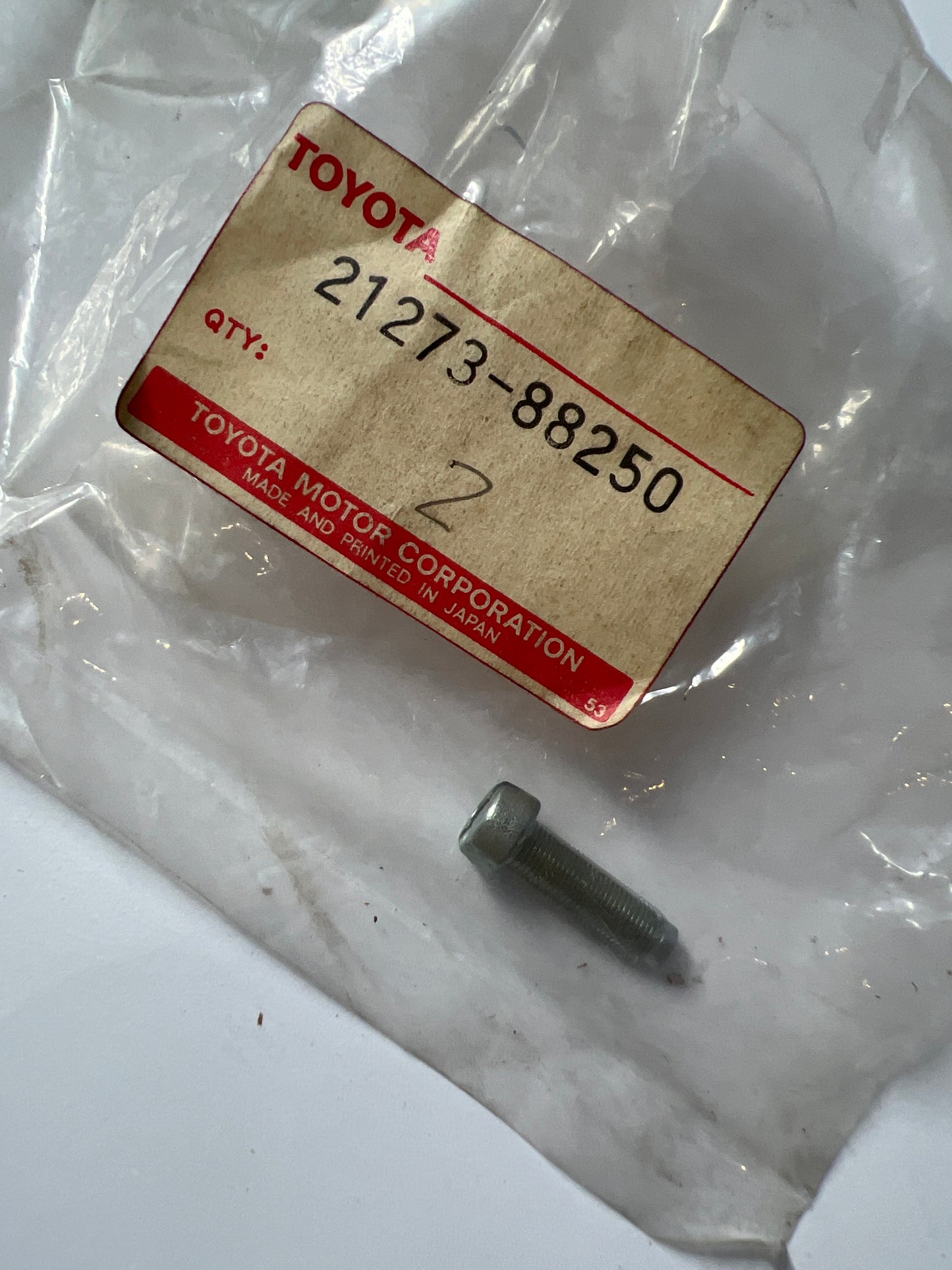 21273-88250 CARBURETOR, toyota