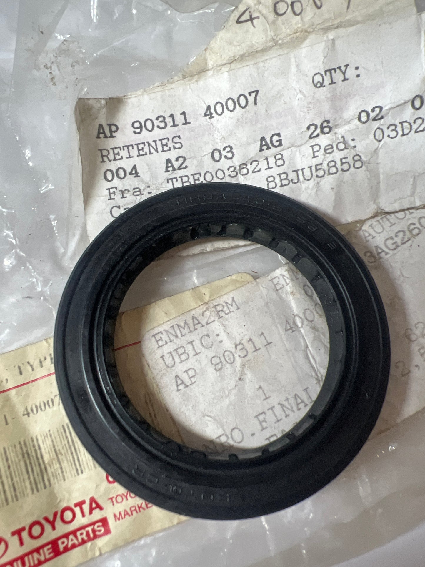 90311-40007 TRANSFER CASE & EXTENSION HOUSING, toyota